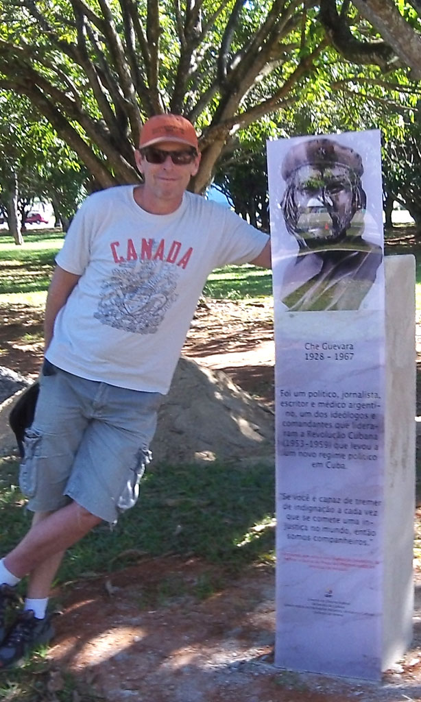 Che Guevara monument