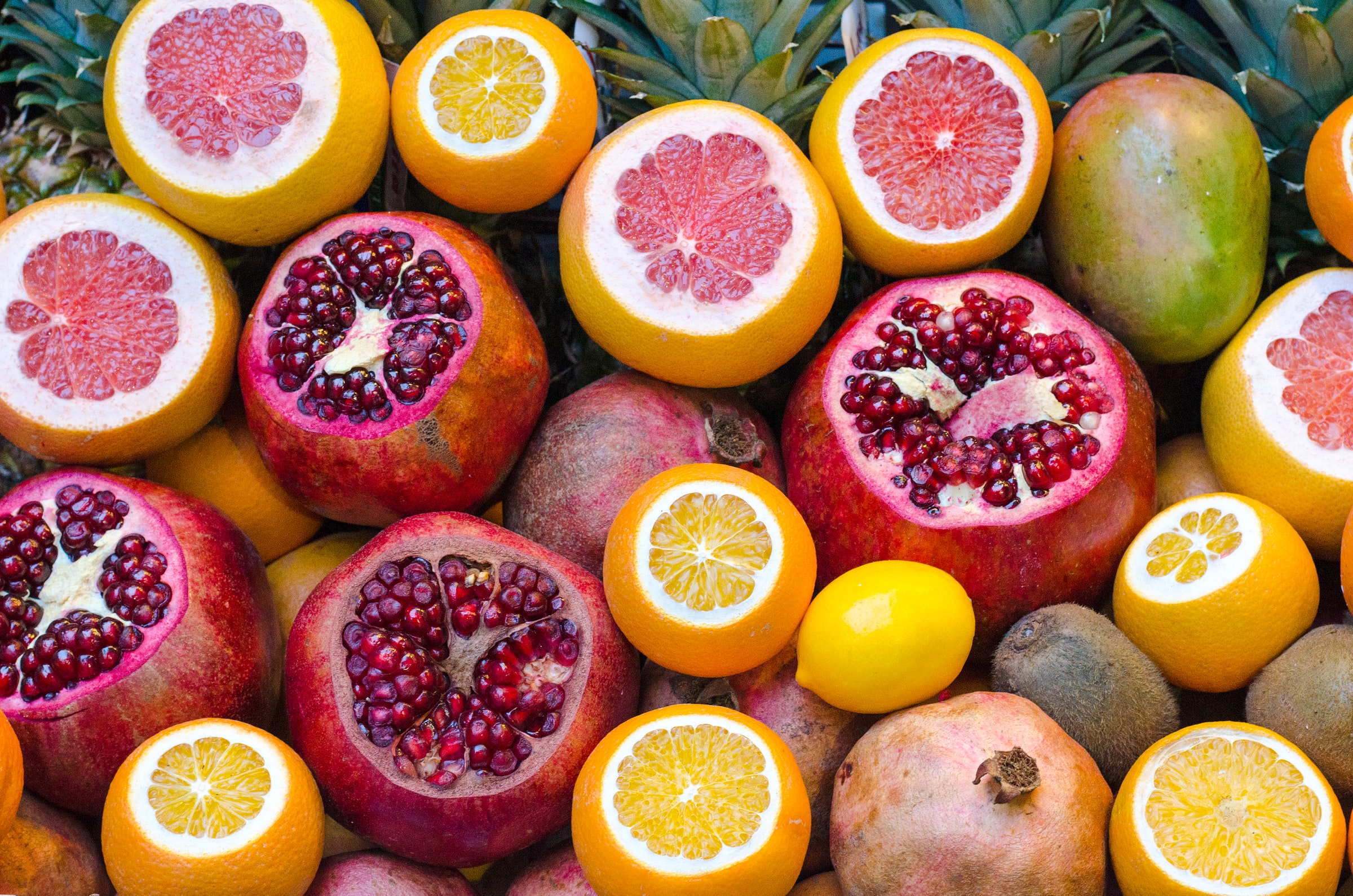 Apples, Oranges and Angels in the Age of Exploration